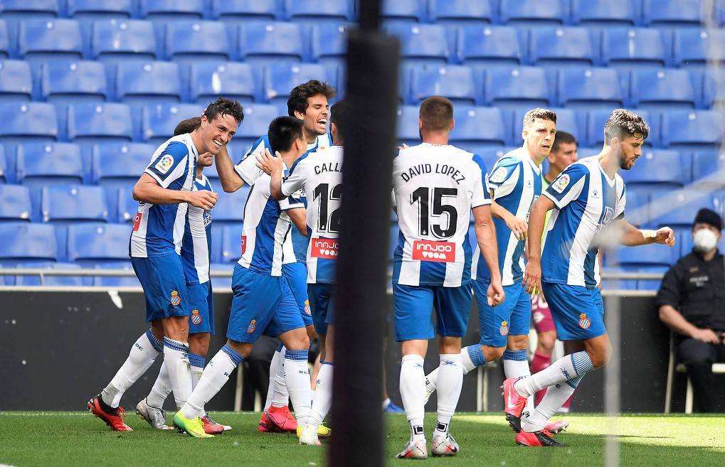 关于西甲转会期再迎强敌，广厦男篮止住颓势，主帅态度：球迷炸锅，赛季目标并未改变的信息-开云平台中国